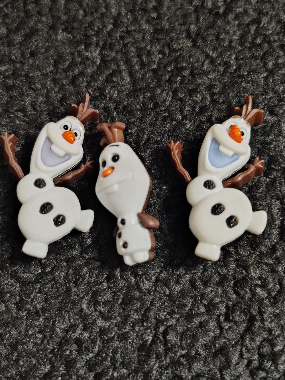 OLAF Frozen ~ Disney License Shank Buttons Jesse James Dress It Up New